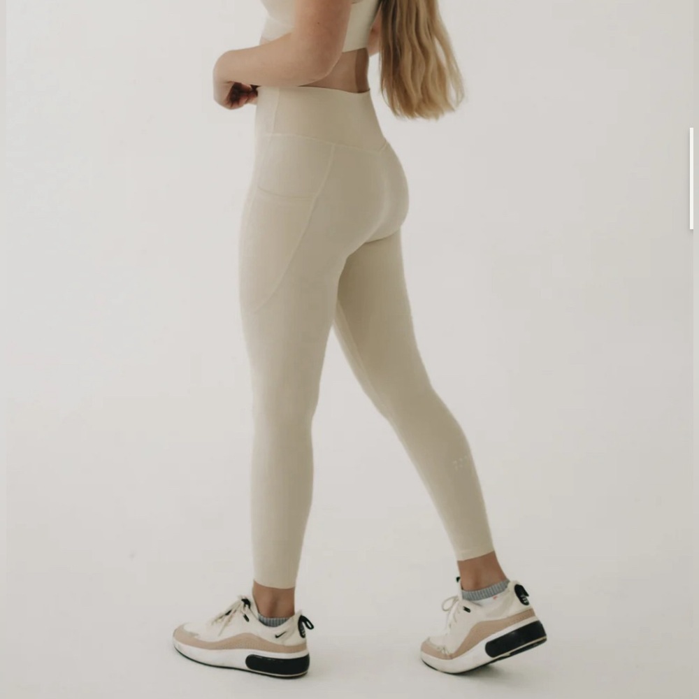NWOT 
Velocity 
High Waisted Active Leggings